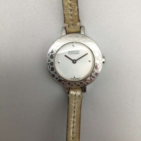 Coach Bridget Watch Women 27mm Silver Tone Logo Bezel Leather Band New Battery main image 5